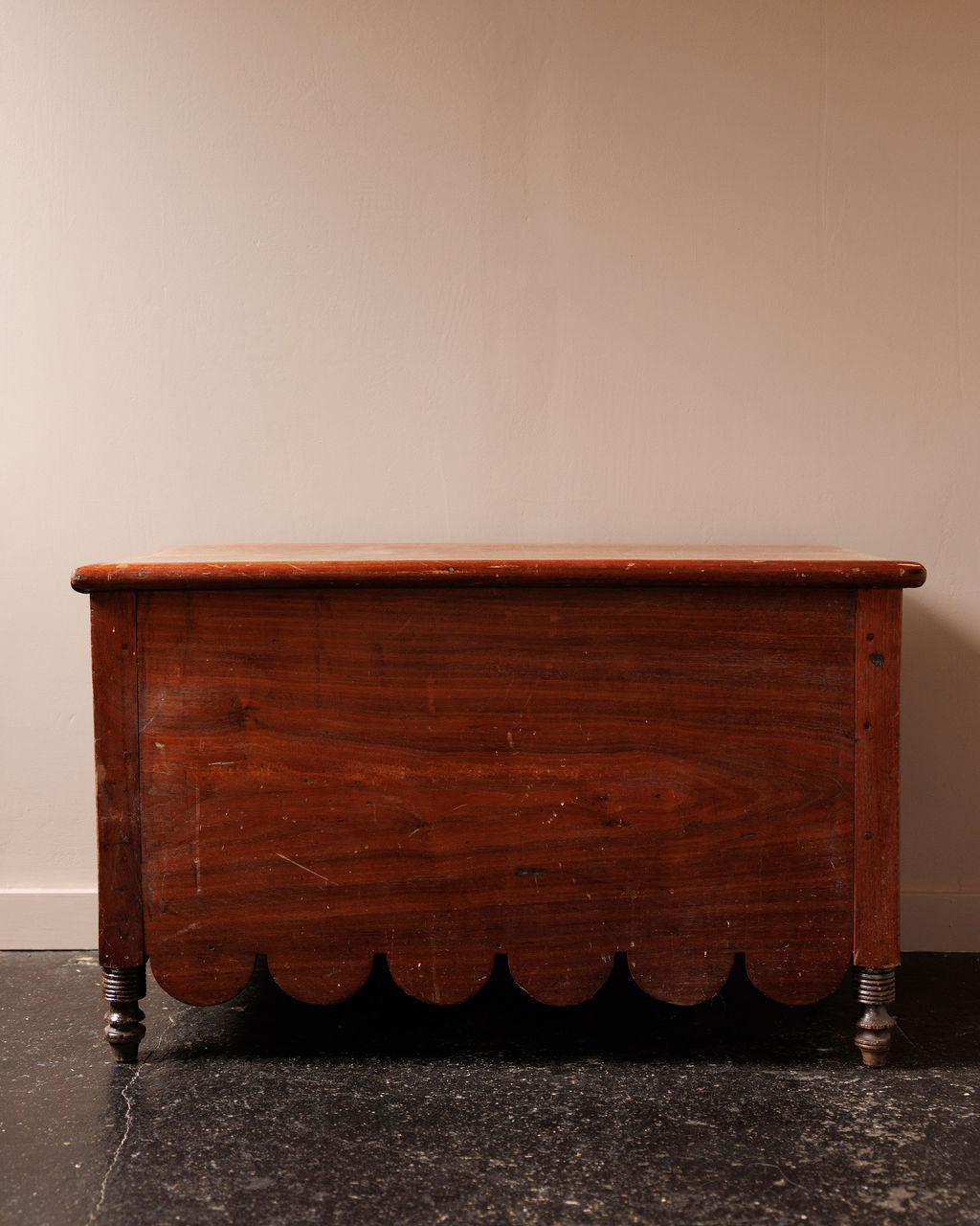 Scalloped Wood Blanket Chest with Turned Legs