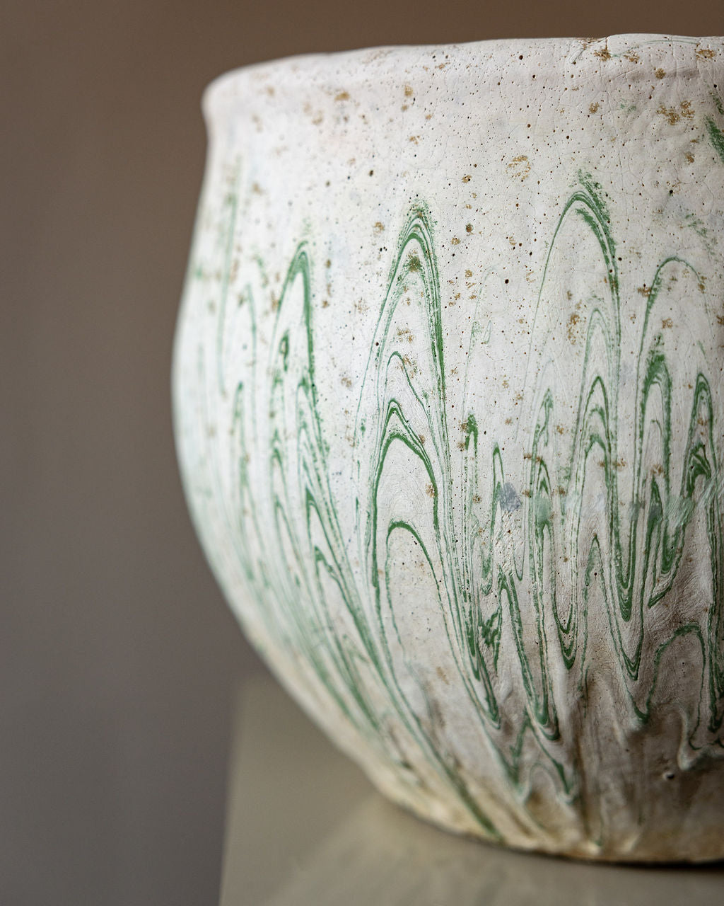 Large Ozark Roadside Pottery Pot