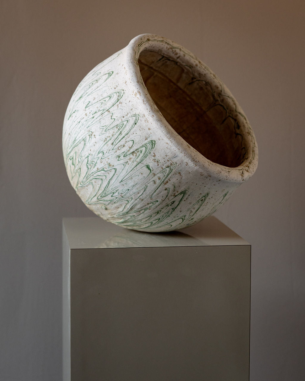 Large Ozark Roadside Pottery Pot