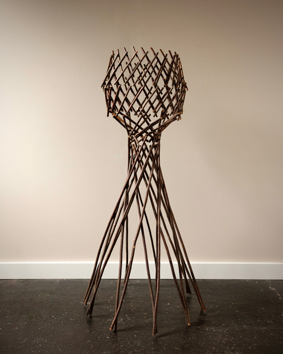 Willow Diamond Pattern Plant Stand